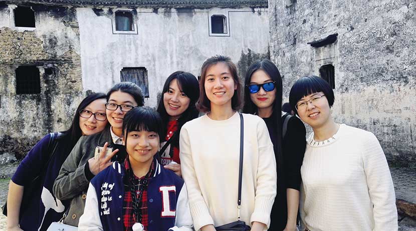 舌头伸进去添的我好爽