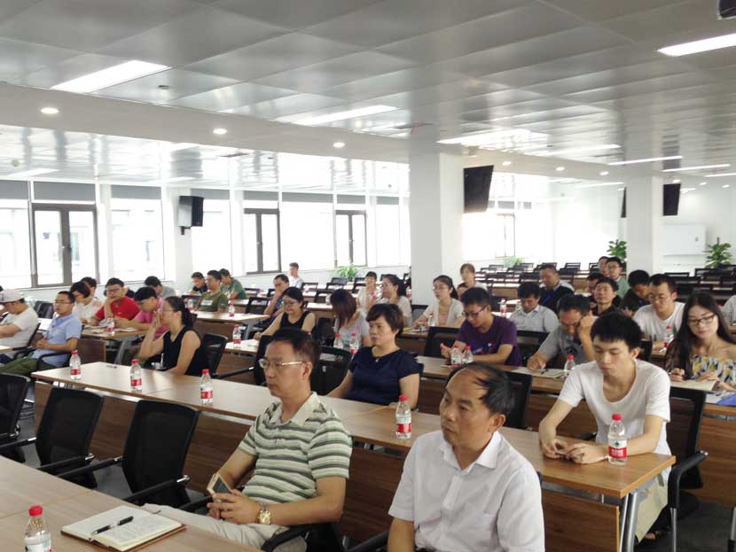 舌头伸进去添的我好爽