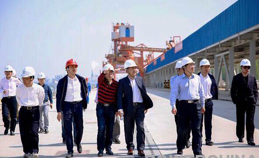 舌头伸进去添的我好爽