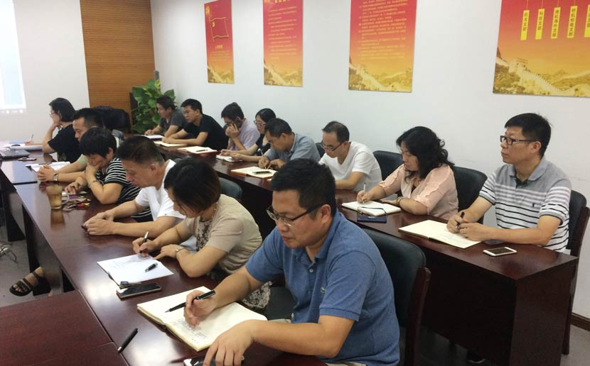 舌头伸进去添的我好爽