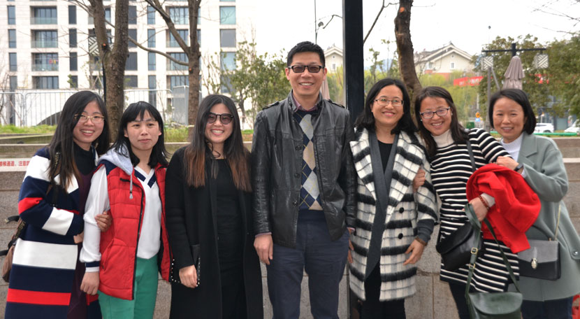 舌头伸进去添的我好爽