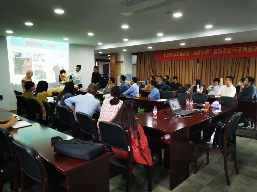 舌头伸进去添的我好爽