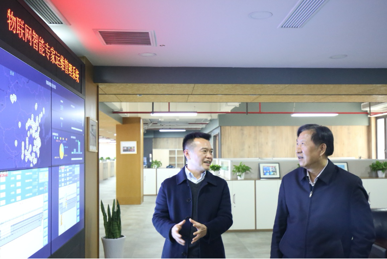 舌头伸进去添的我好爽