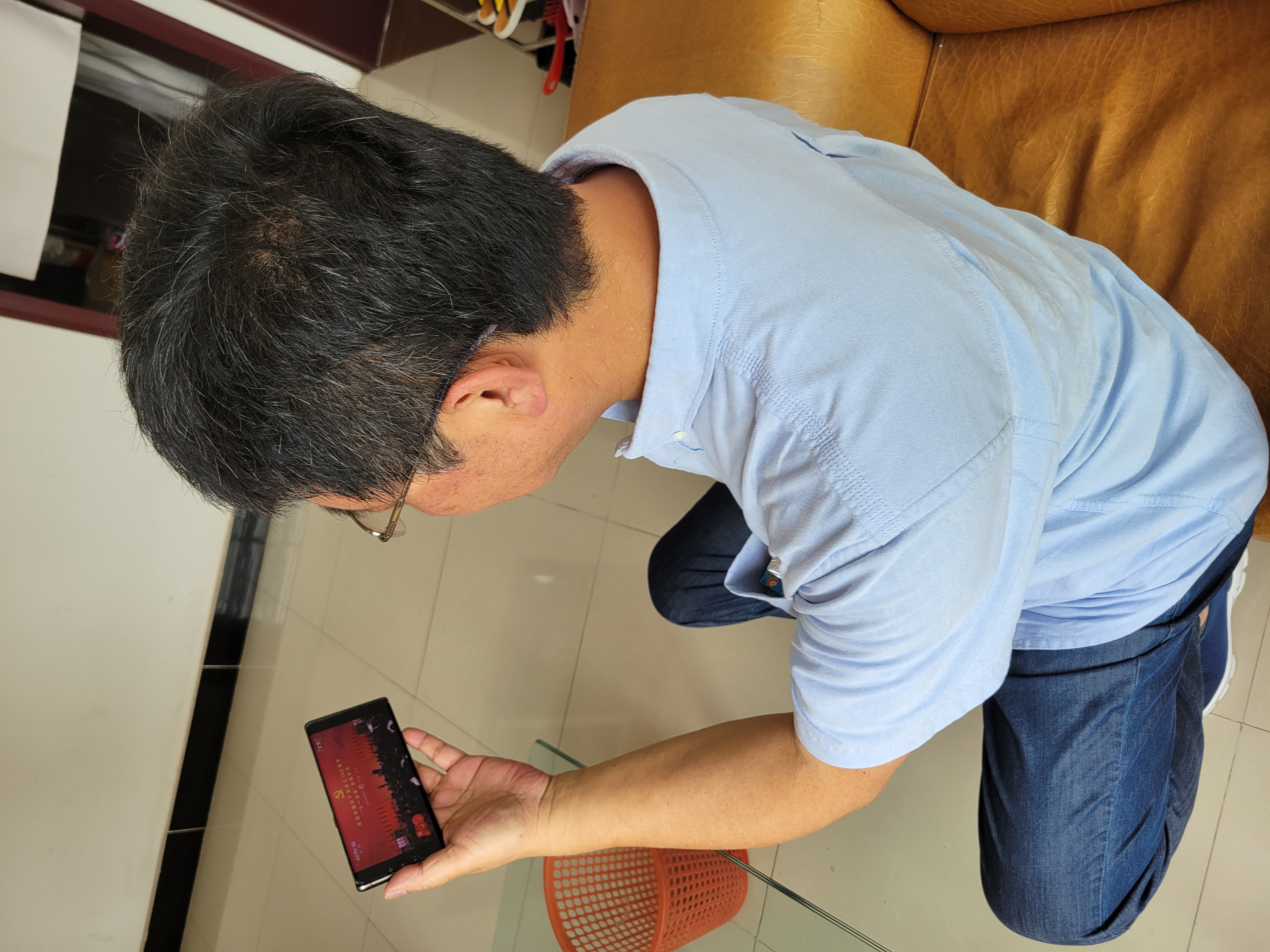 舌头伸进去添的我好爽