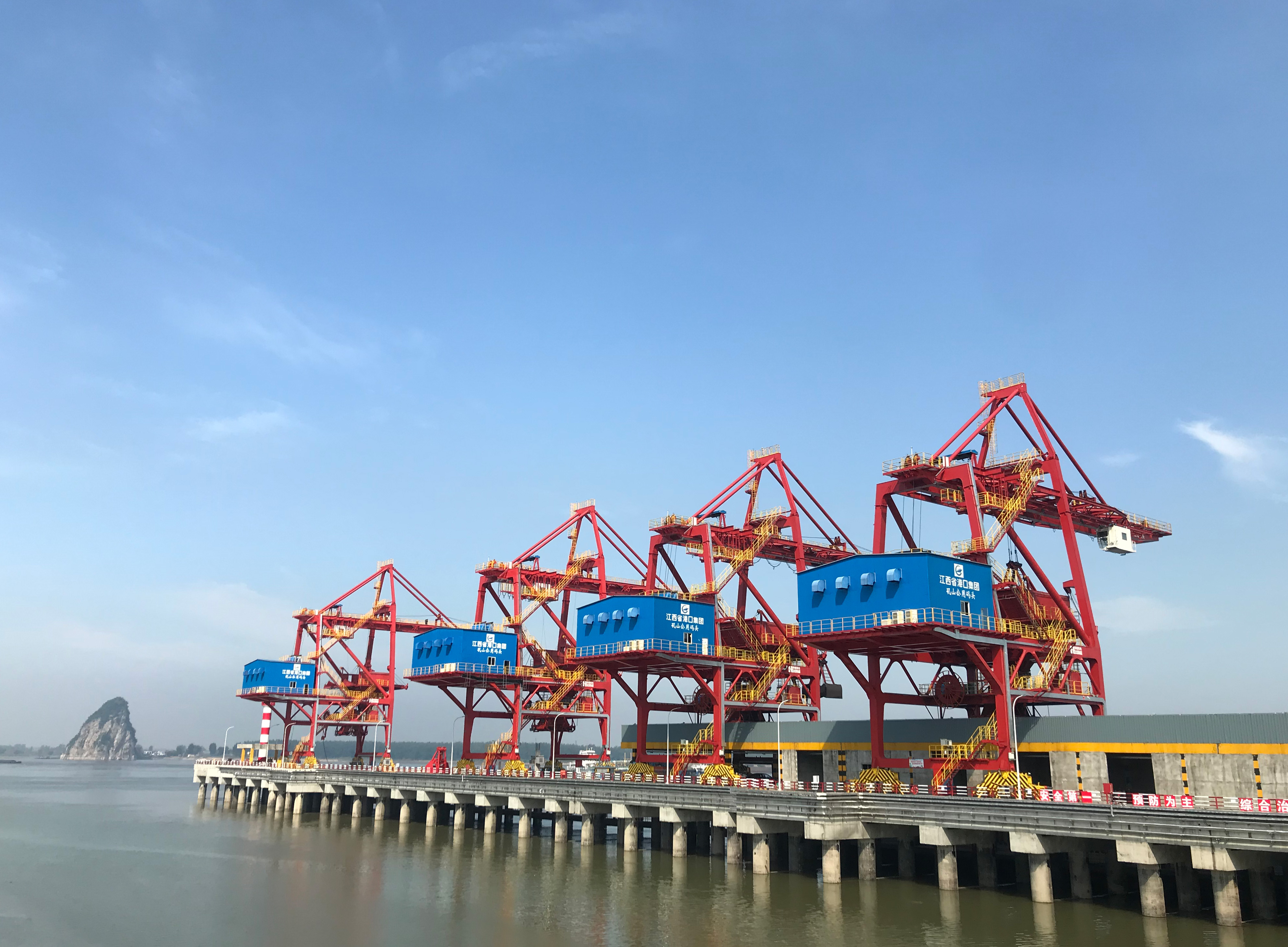 舌头伸进去添的我好爽