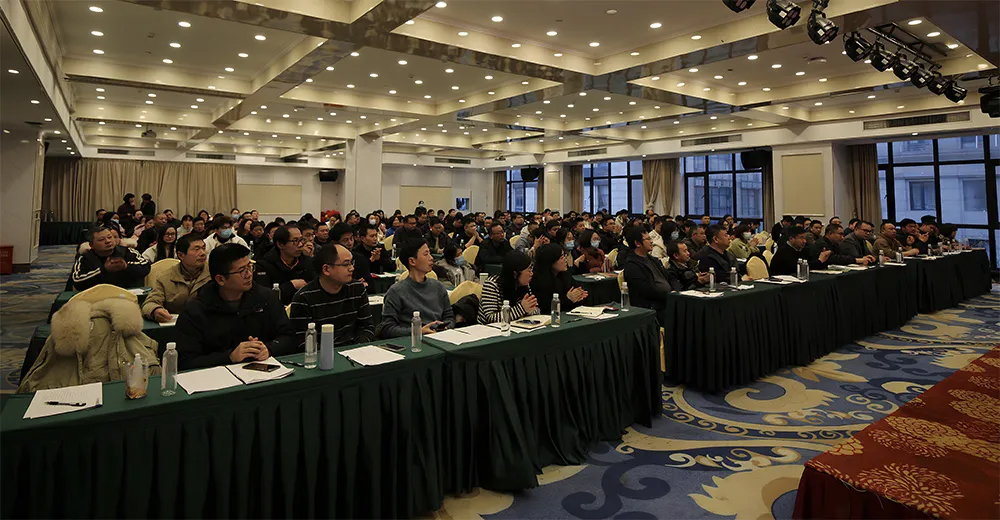 舌头伸进去添的我好爽