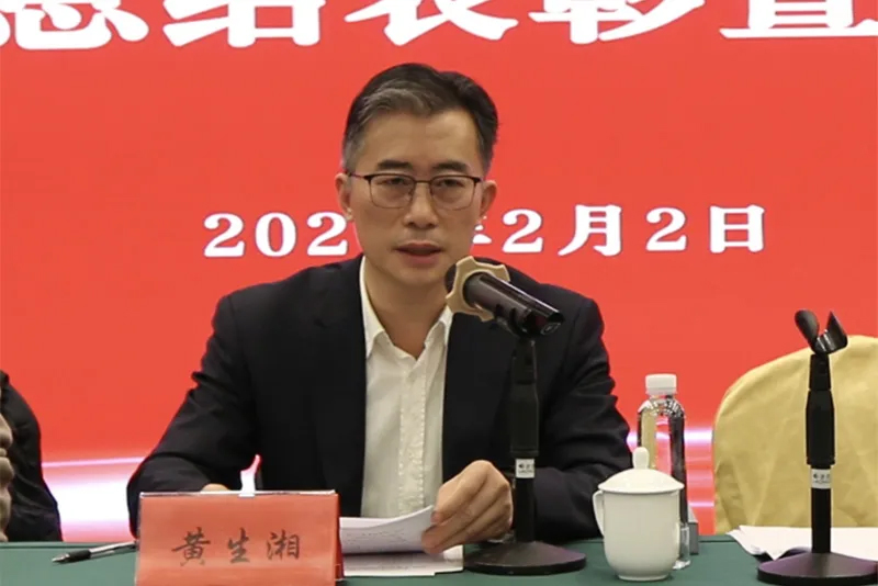 舌头伸进去添的我好爽