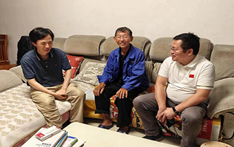 舌头伸进去添的我好爽