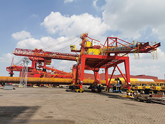 舌头伸进去添的我好爽