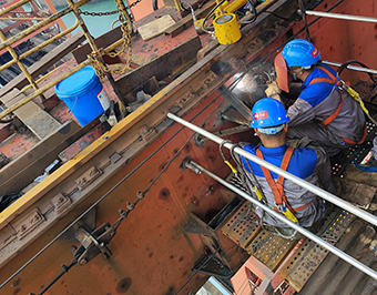 舌头伸进去添的我好爽