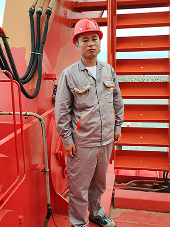 舌头伸进去添的我好爽