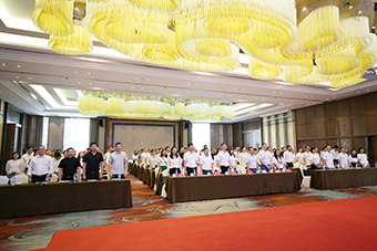 舌头伸进去添的我好爽