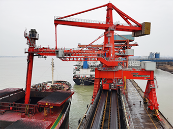 舌头伸进去添的我好爽