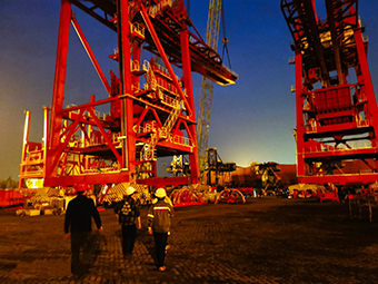 舌头伸进去添的我好爽