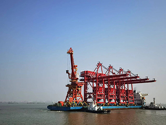 舌头伸进去添的我好爽