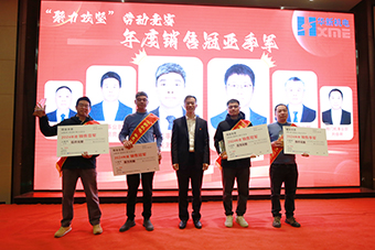 舌头伸进去添的我好爽