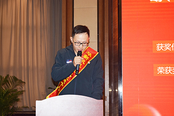 舌头伸进去添的我好爽