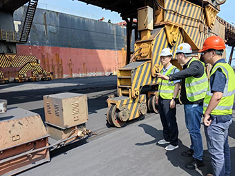 舌头伸进去添的我好爽