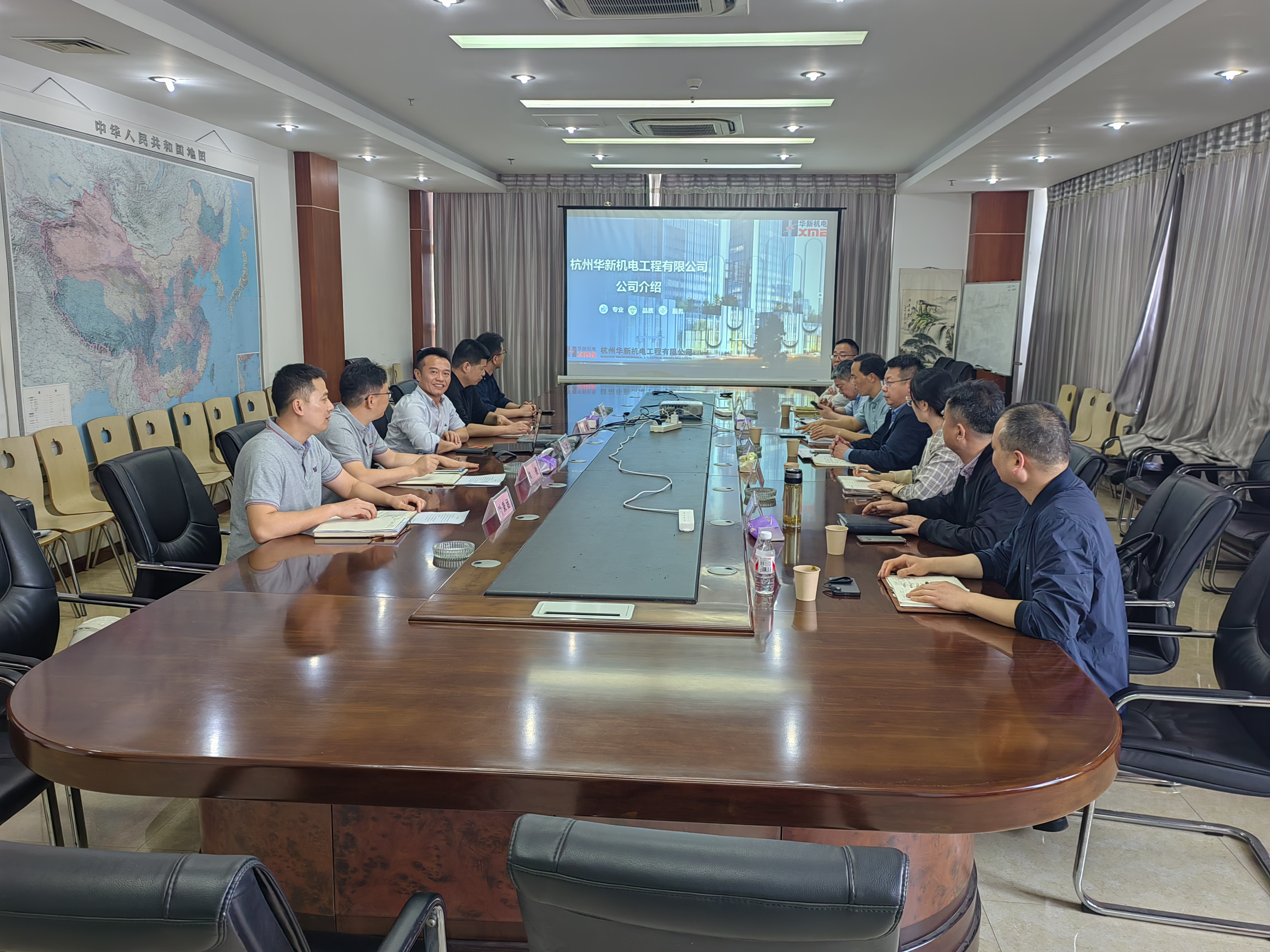 舌头伸进去添的我好爽